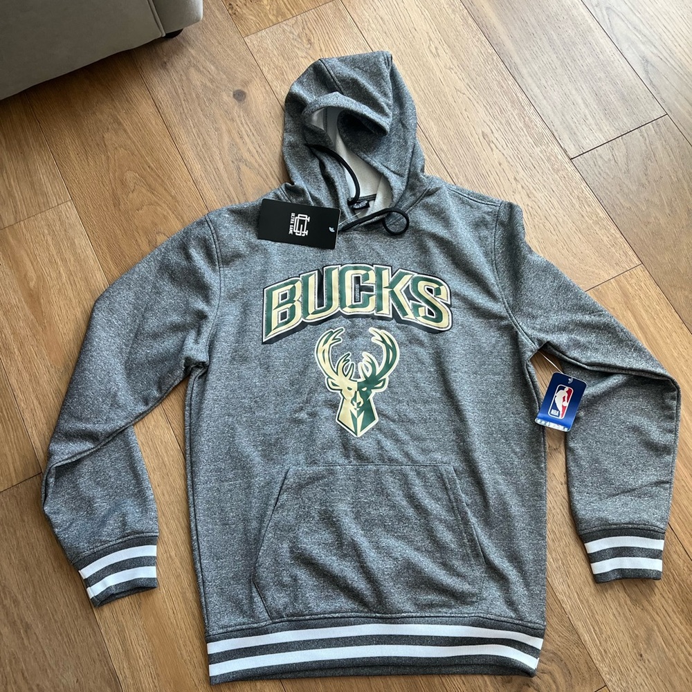 NWT NBA Milwaukee Bucks Hoodie